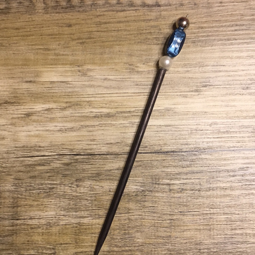 Handmade beaded hair sticks- black/pearl/silver/bl